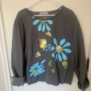 NWOT Flower Sweatshirt